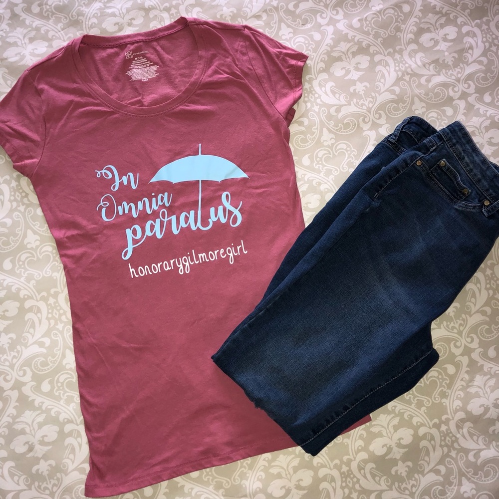 New ”In Omnia Paratus” Gilmore Girls Shirt